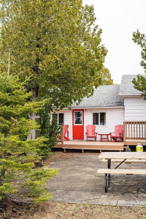 Neptunes Hideaway Tobermory Exterior foto